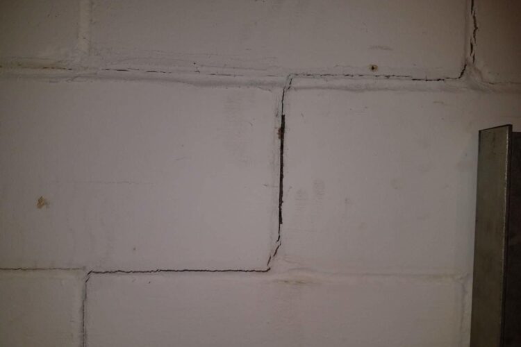Things That Could Happen When Repairing Cracked Foundations on Your Own Larchmont, NY